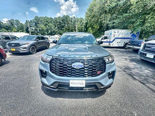 2025 Ford Explorer ST