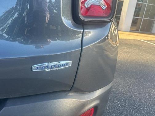 2022 Jeep Renegade Latitude