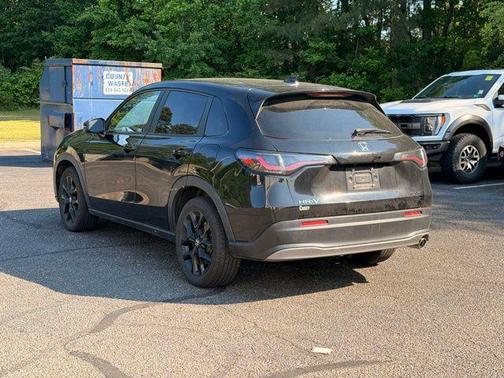 Crystal Black Pearl 2024 Honda HR-V Sport