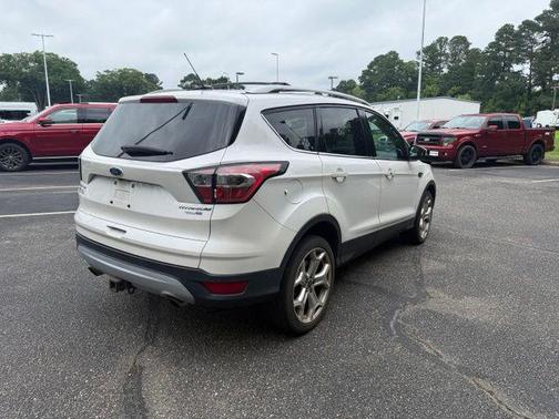 White Platinum Metallic Tri-Coat 2017 Ford Escape Titanium