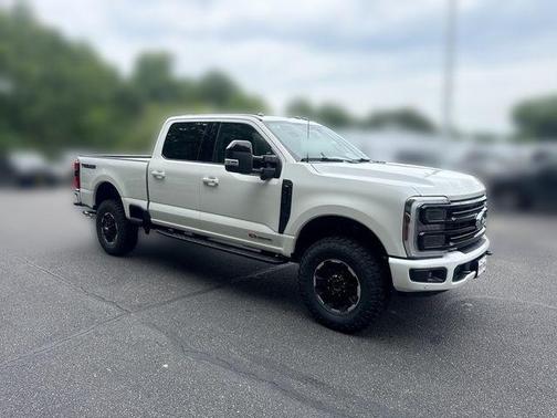 STAR WHITE 2026 Ford F-250 Platinum