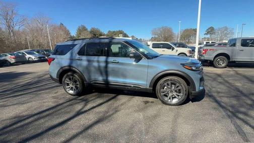 2026 Ford Explorer Active w/200A Pkg