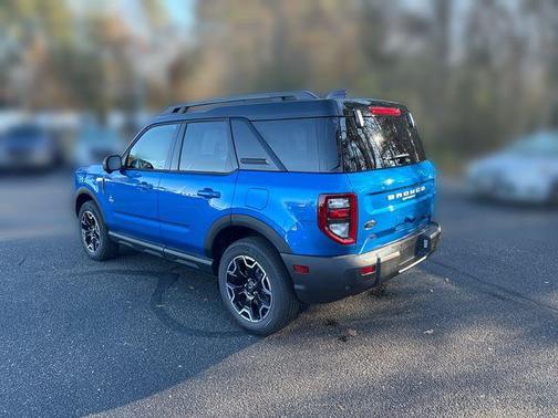 VELOCITY BLUE METALLIC 2025 Ford Bronco Sport Outer Banks