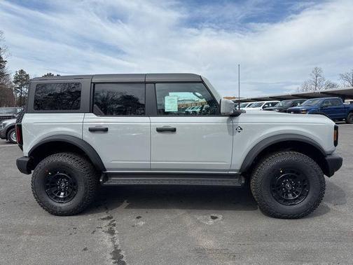 AVALANCHE GRAY 2026 Ford Bronco Outer Banks