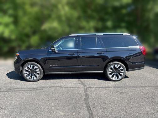 AGATE BLACK METALLIC 2026 Ford Expedition Max Platinum