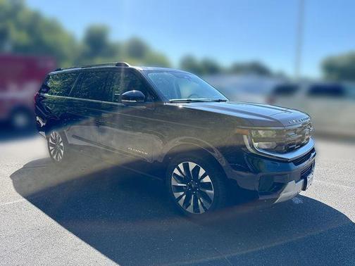 AGATE BLACK METALLIC 2026 Ford Expedition Max Platinum
