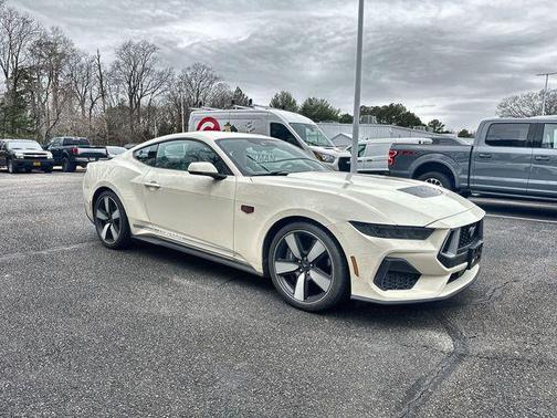 2025 Ford Mustang GT Premium