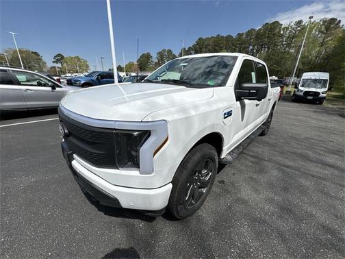 2025 Ford F-150 Lightning Flash