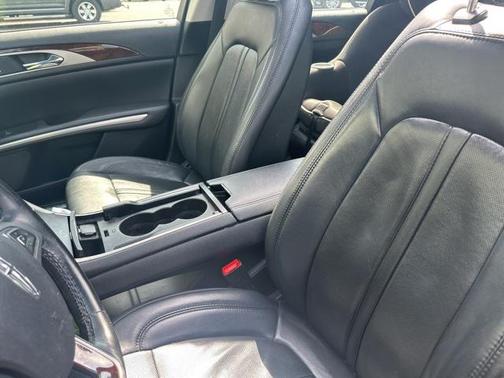 2015 Lincoln MKZ Hybrid Base