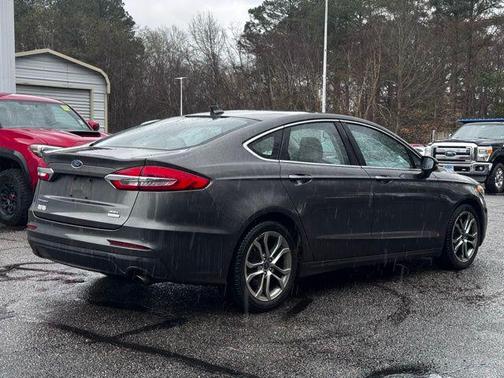 2019 Ford Fusion SEL