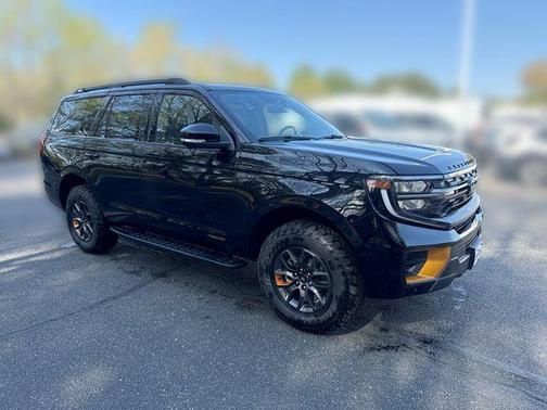AGATE BLACK METALLIC 2026 Ford Expedition Tremor