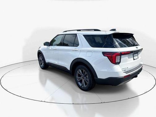 STAR WHITE MET TRI-COAT 2026 Ford Explorer Active w/200A Pkg