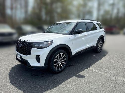 STAR WHITE MET TRI-COAT 2026 Ford Explorer ST-Line