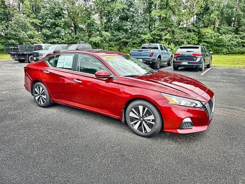2022 Nissan Altima 2.5 SV