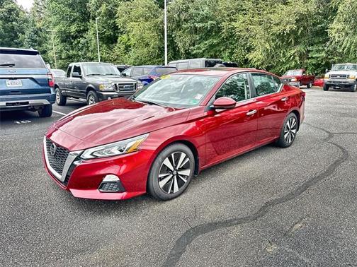 2022 Nissan Altima 2.5 SV