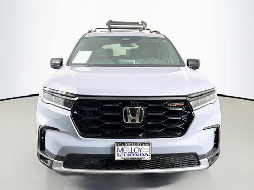 Sonic Gray Pearl 2025 Honda Pilot