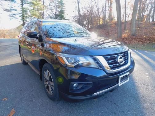 2019 Nissan Pathfinder S 4WD
