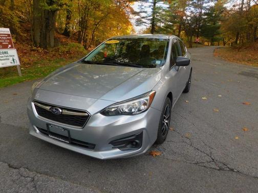 2019 Subaru Impreza 2.0i