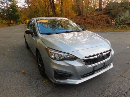 2019 Subaru Impreza 2.0i