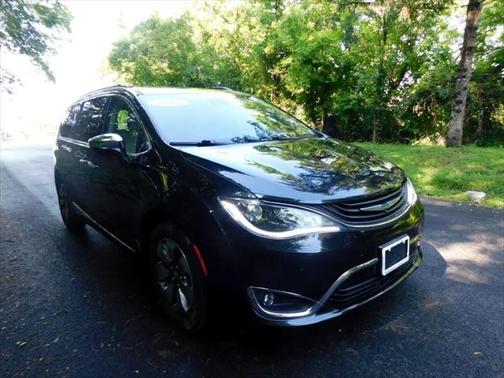 2018 Chrysler Pacifica Hybrid Limited