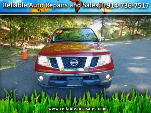 2009 Nissan Frontier LE Crew Cab
