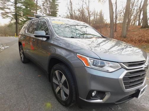 2020 Chevrolet Traverse LT Leather