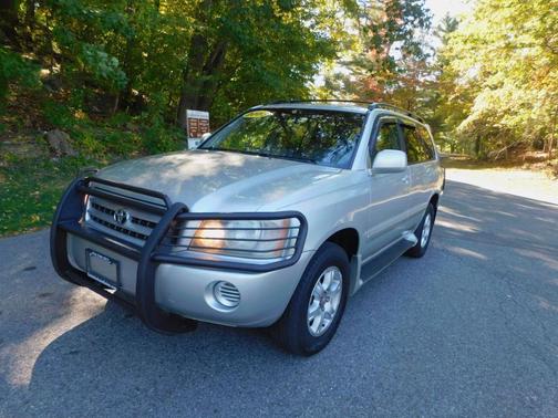 2003 Toyota Highlander Base
