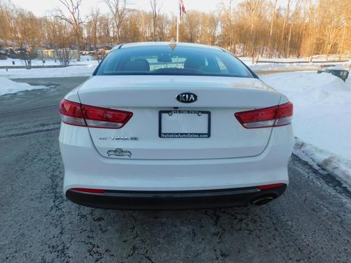 2017 Kia Optima LX