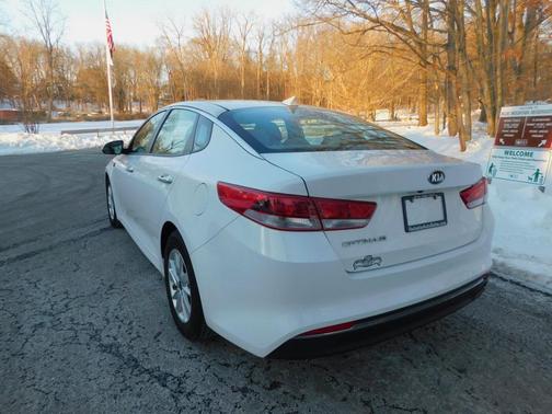 2017 Kia Optima LX