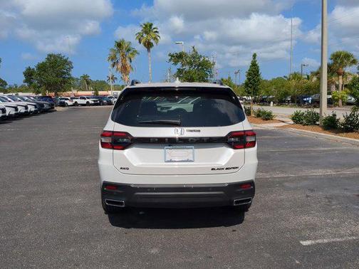 2025 Honda Pilot Black Edition