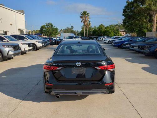 2021 Nissan Sentra SR