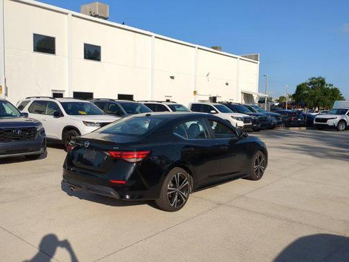 2021 Nissan Sentra SR