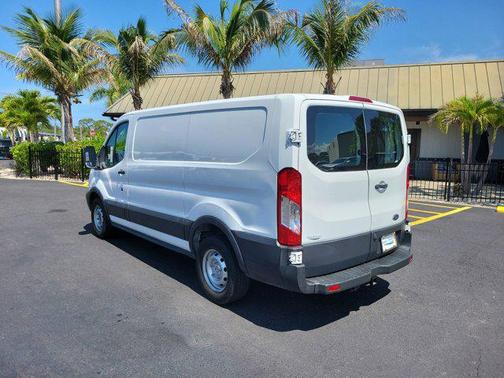 Oxford White 2018 Ford Transit-150 Base