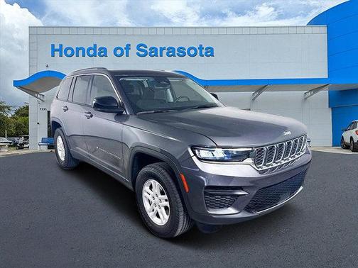 2023 Jeep Grand Cherokee Laredo