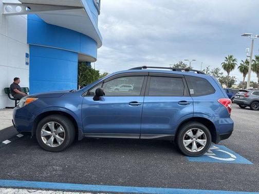 2016 Subaru Forester 2.5i