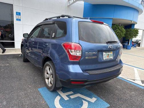 2016 Subaru Forester 2.5i