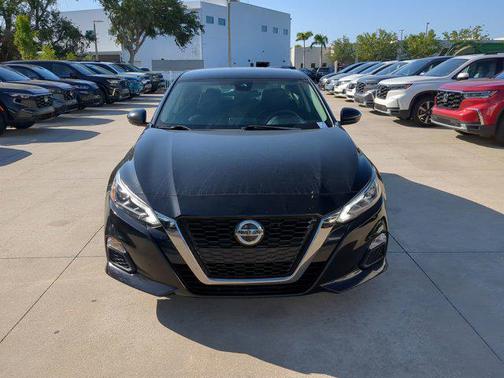 2020 Nissan Altima SR FWD