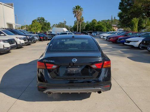 2020 Nissan Altima SR FWD