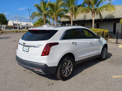 2022 Cadillac XT5 Premium Luxury