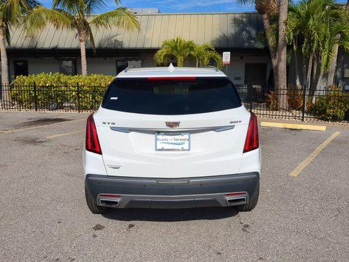 2022 Cadillac XT5 Premium Luxury