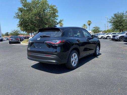 2025 Honda HR-V LX