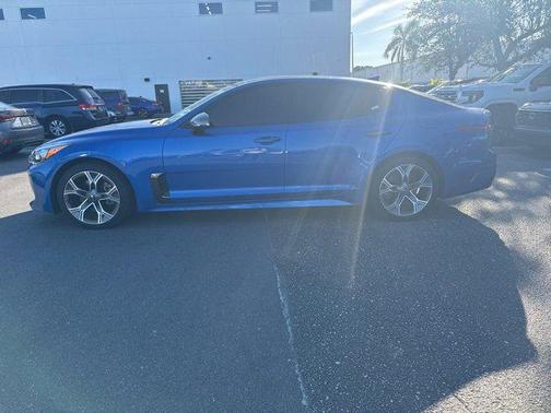 2021 Kia Stinger GT-Line