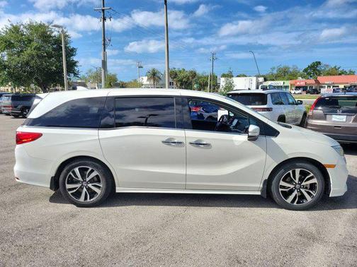 2019 Honda Odyssey Elite