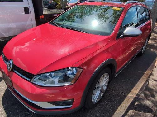 2017 Volkswagen Golf Alltrack TSI SE