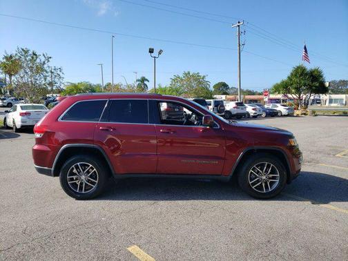 2018 Jeep Grand Cherokee Laredo E