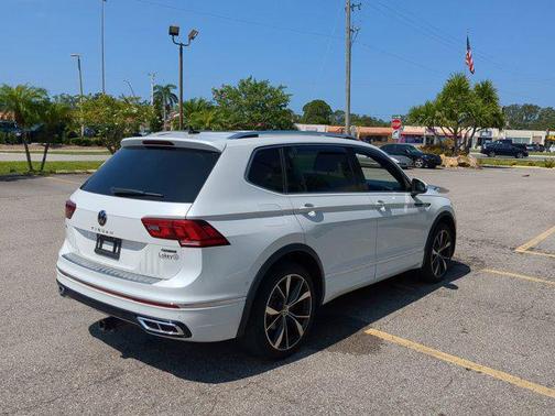 2022 Volkswagen Tiguan 2.0T SEL R-Line 4MOTION