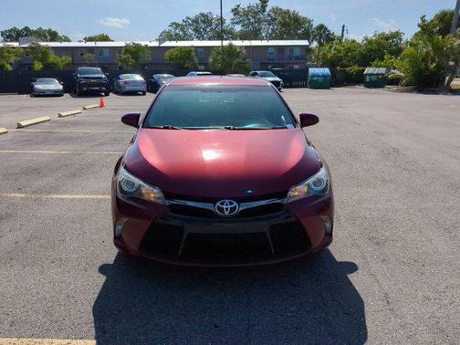 2015 Toyota Camry SE