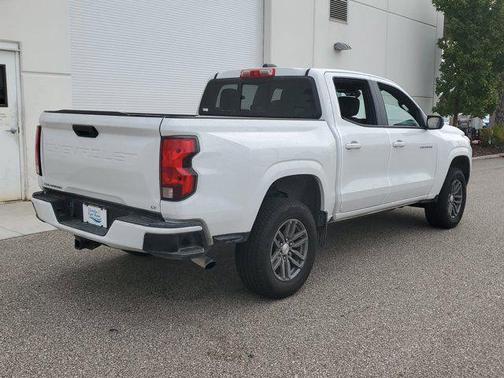 Summit White 2023 Chevrolet Colorado LT