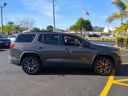 2019 GMC Acadia SLT-1