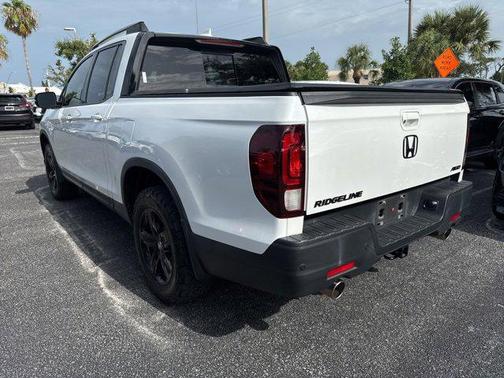 2022 Honda Ridgeline Black